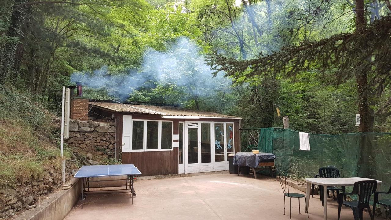 Camping le P'Tit Bonheur Escaro Ngoại thất bức ảnh