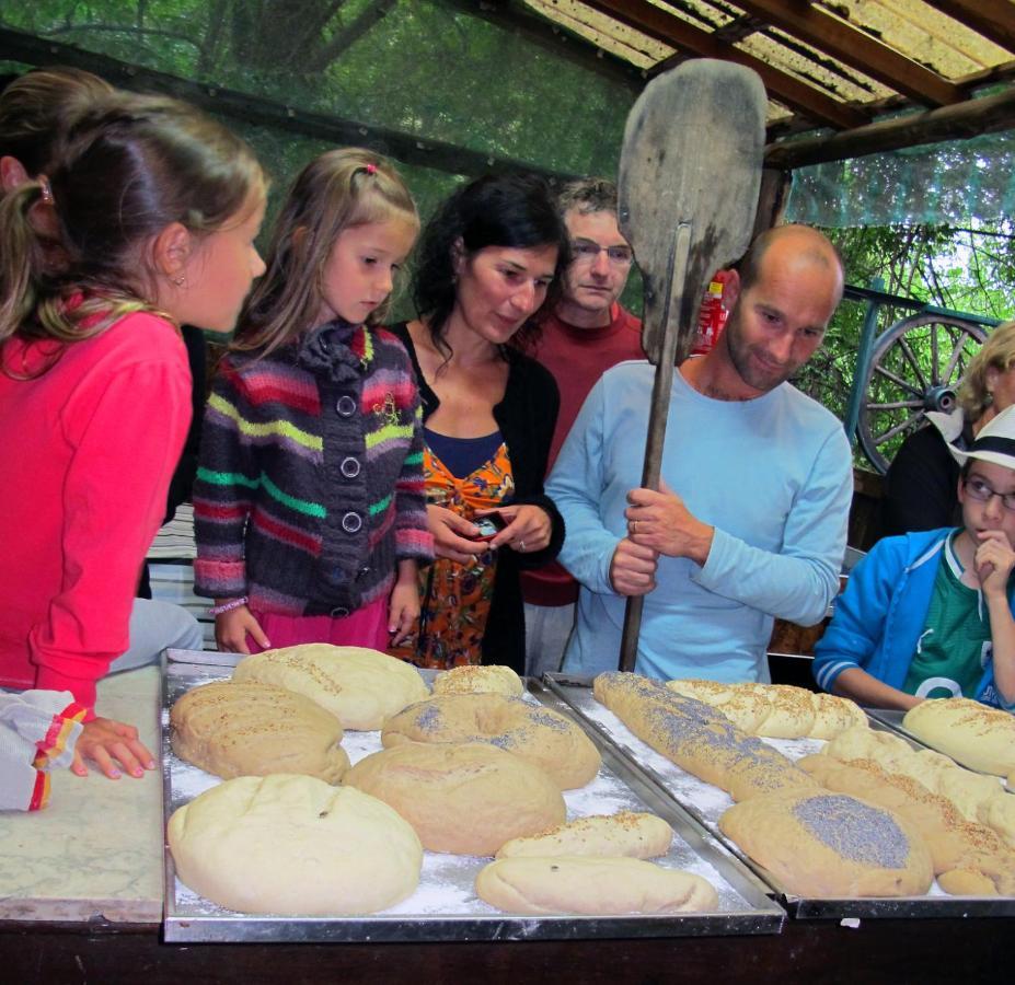 Camping le P'Tit Bonheur Escaro Ngoại thất bức ảnh