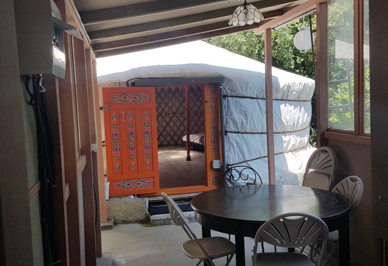 Camping le P'Tit Bonheur Escaro Ngoại thất bức ảnh